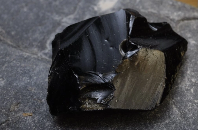 black obsidian meaning spiritual