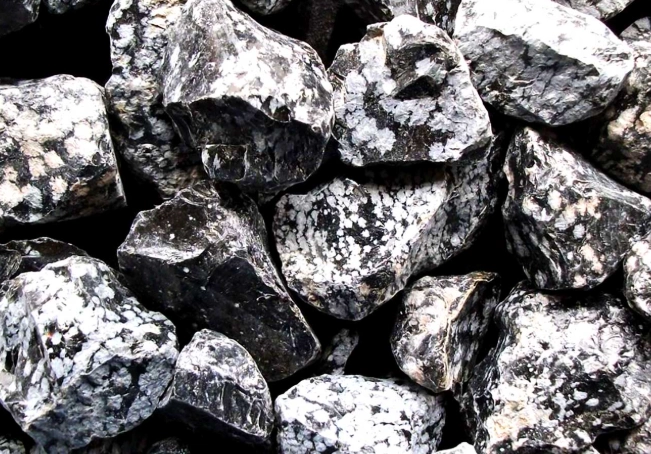 white obsidian spiritual meaning