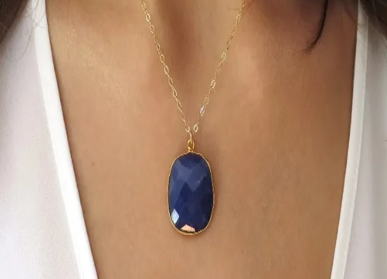 who cannot wear lapis lazuli