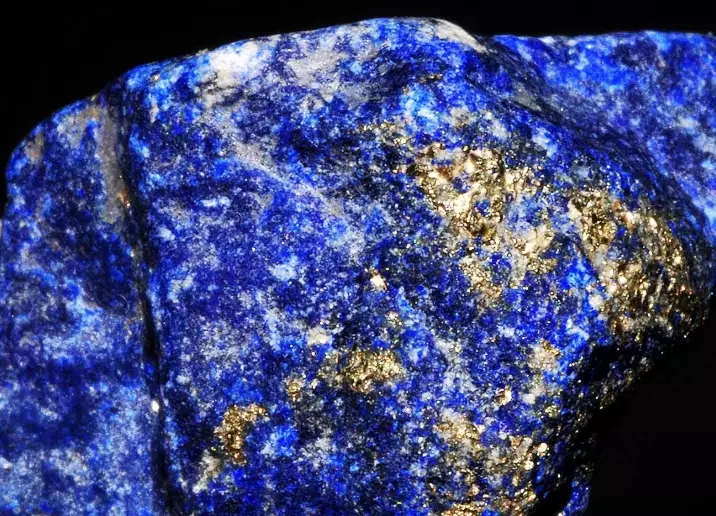 Lapis lazuli stone benefits Lapis lazuli stone benefits