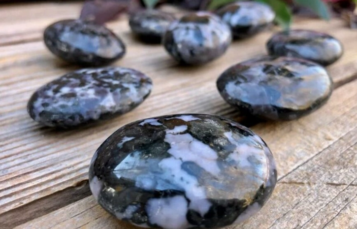 what is indigo gabbro