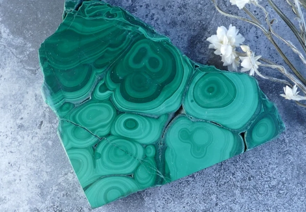 malachite healing properties