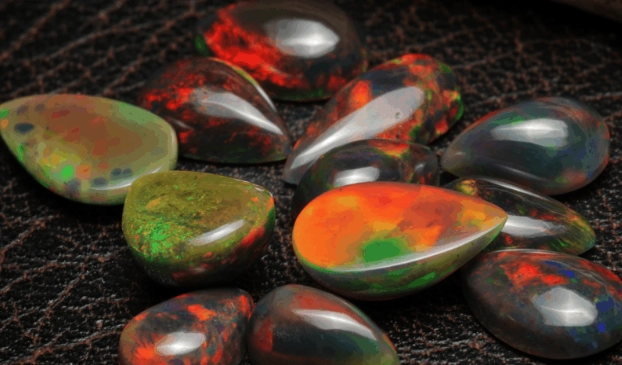 What is the spiritual meaning of opal?