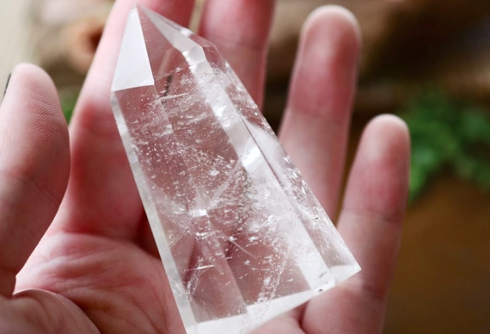 Where should you place clear quartz?