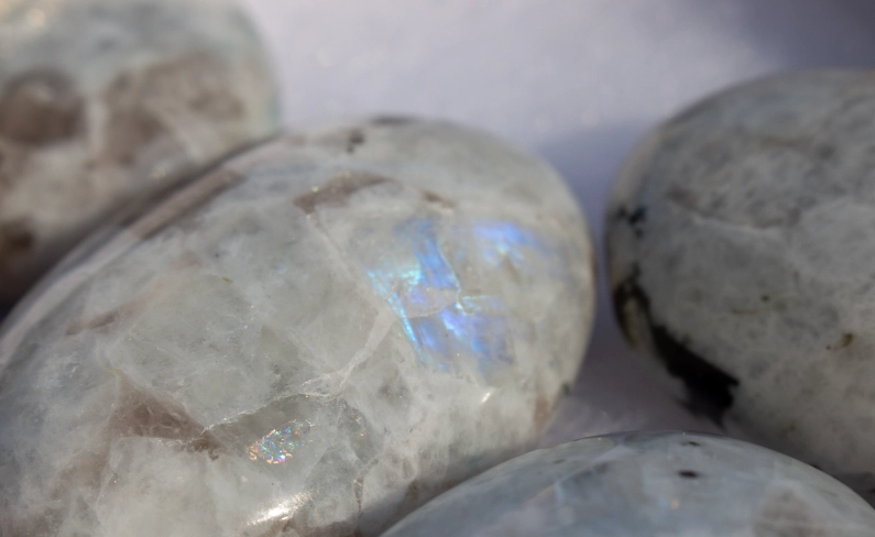 moonstone jewelry meaning