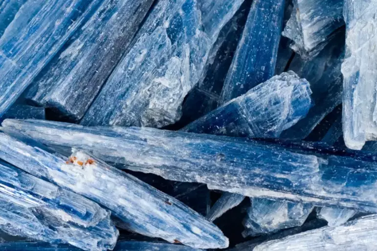 what is kyanite