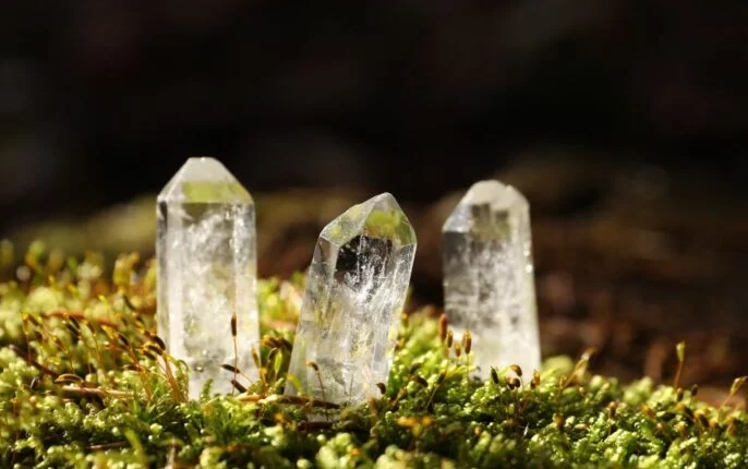 what does quartz protect against