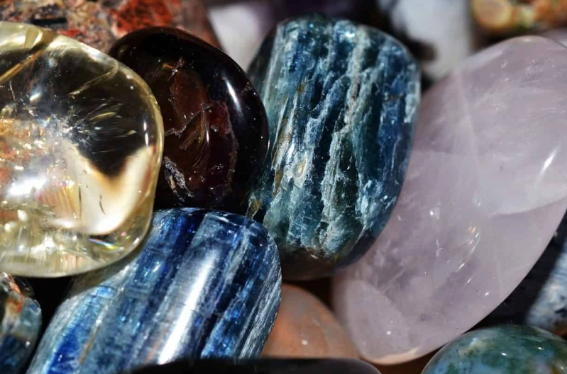 blue kyanite healing properties