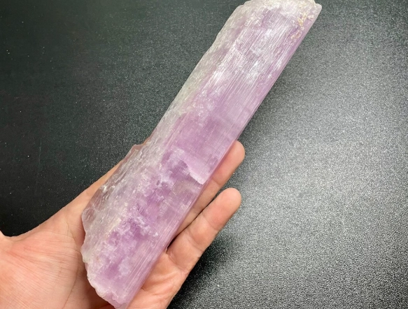 kunzite healing properties