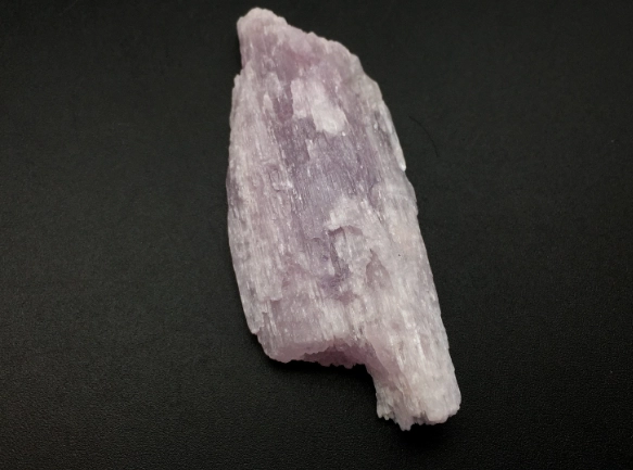 kunzite healing properties
