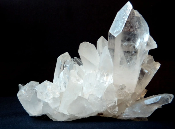 natural clear quartz crystal natural clear quartz crystal