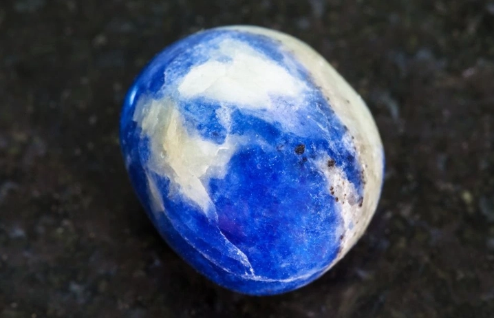 blue sodalite healing properties blue sodalite healing properties