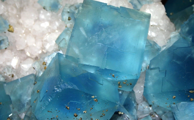 blue fluorite healing properties