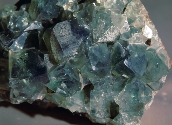 blue fluorite healing properties