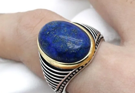 who should not wear lapis lazuli