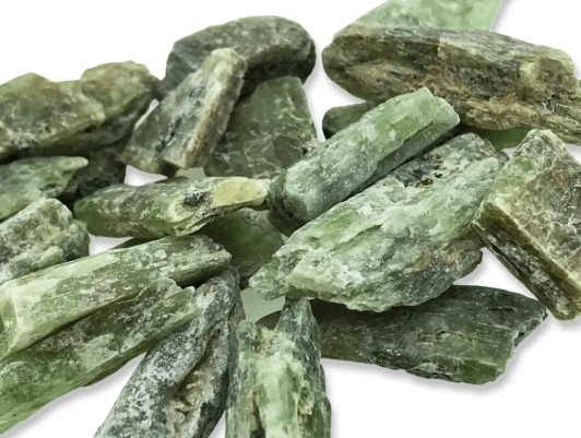 green kyanite meaning