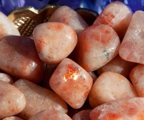 how to identify sunstone