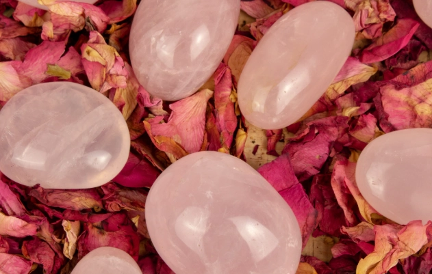 rose quartz healing properties