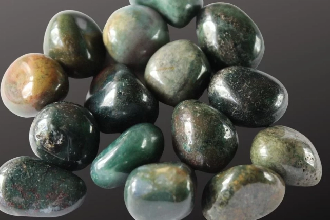 green jasper stone