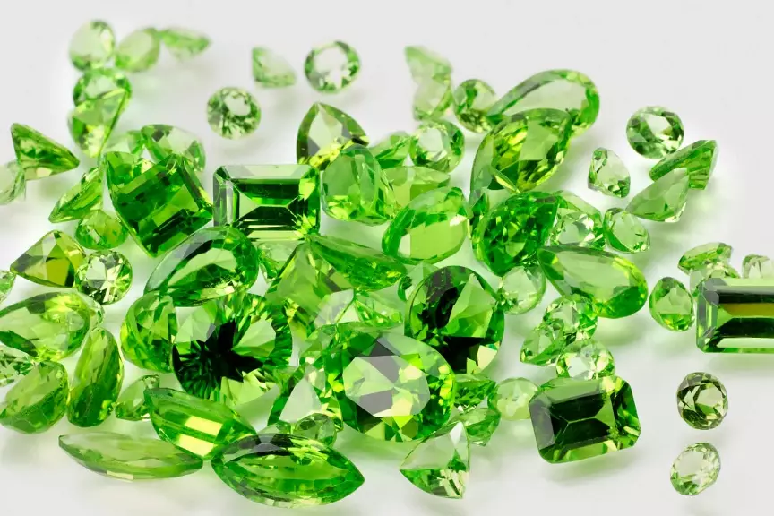 peridot gemstone