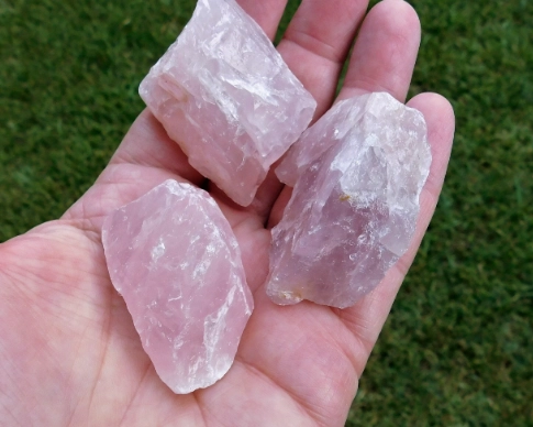 rose quartz metaphysical