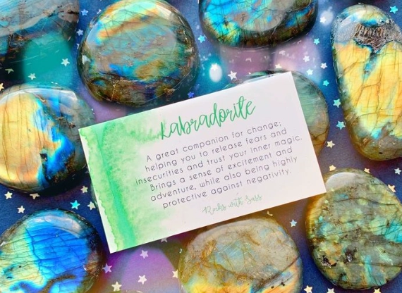 labradorite crystal meaning