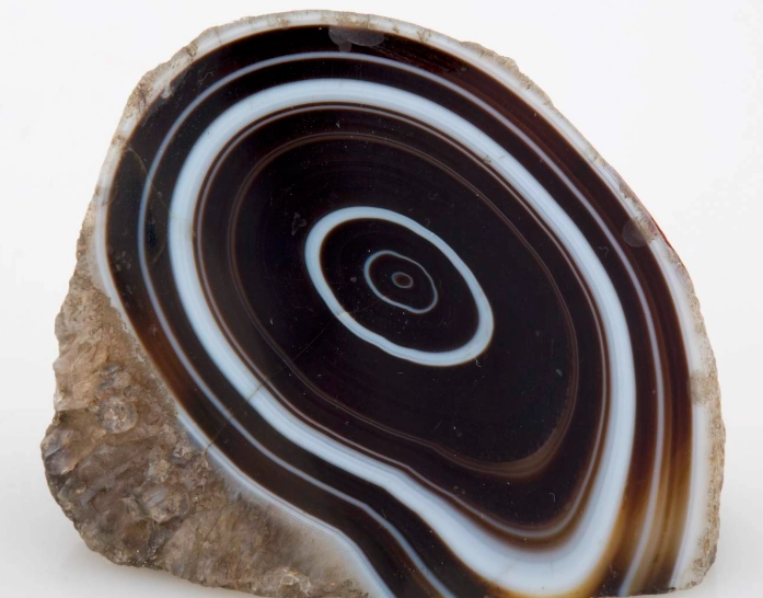 black onyx properties