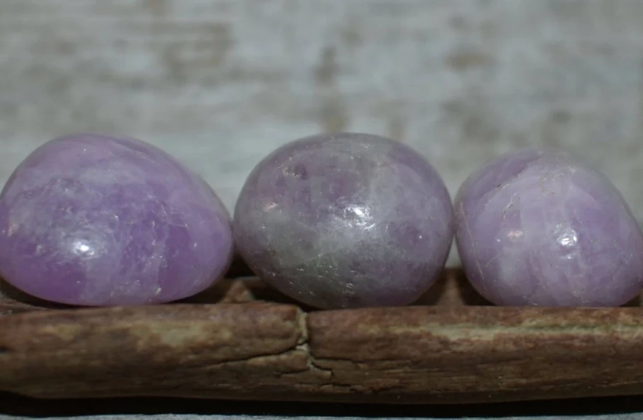 lavender jade