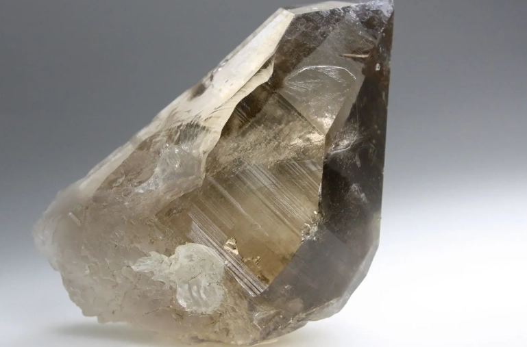 smoky quartz benefits