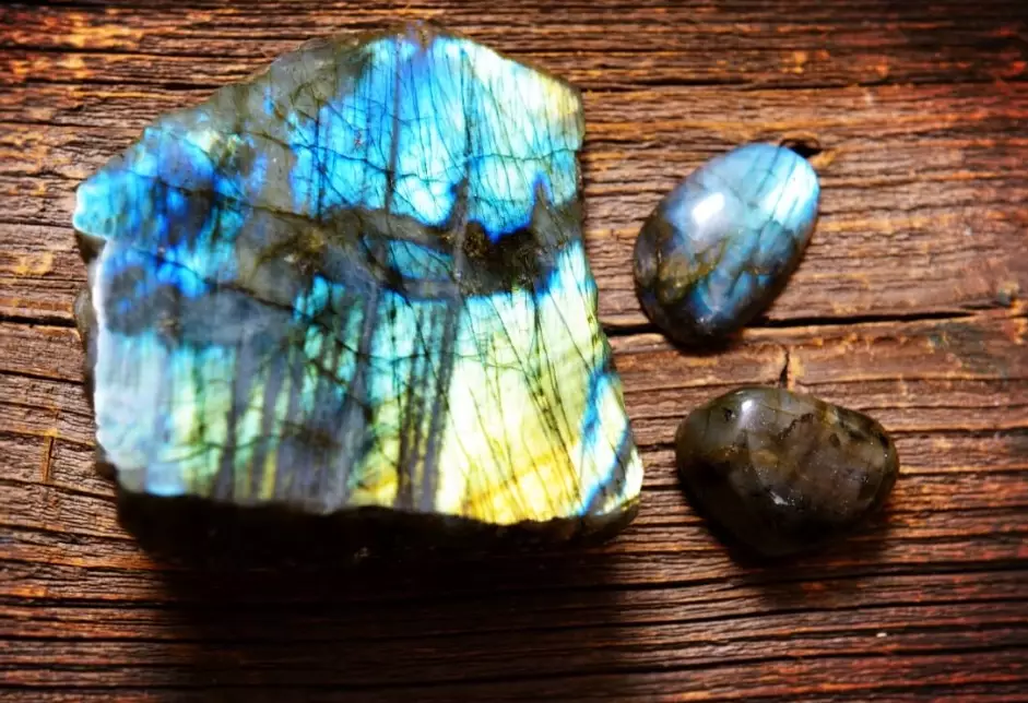 labradorite meaning