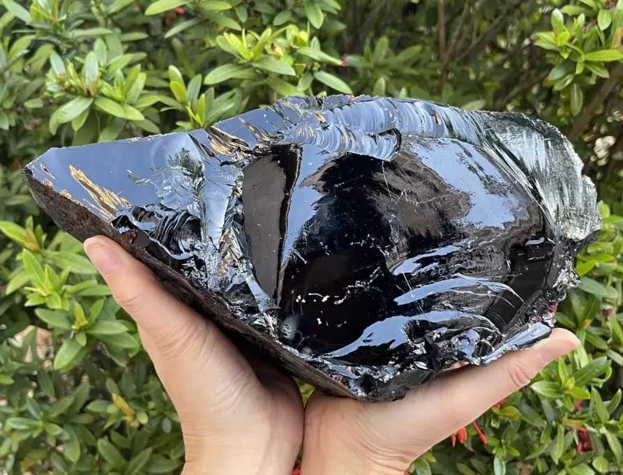 obsidian crystal