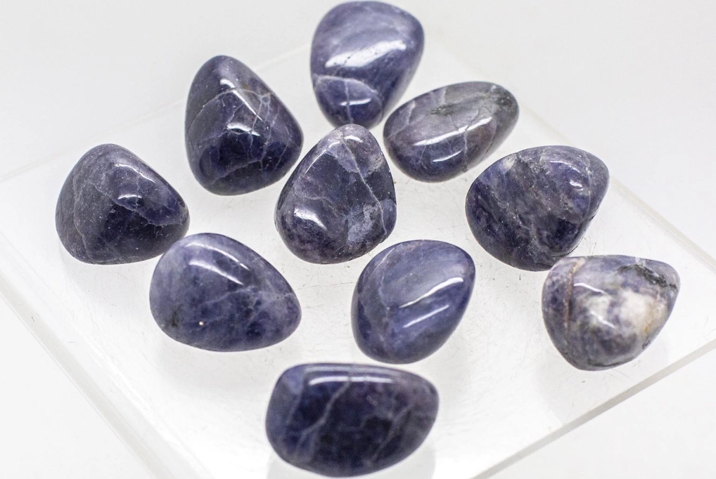 iolite crystal