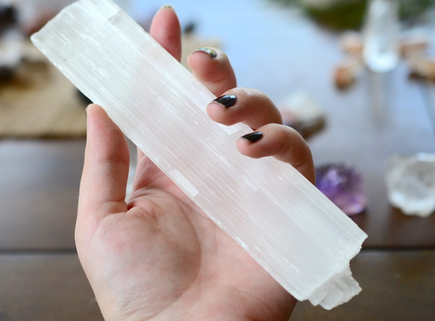 selenite healing properties