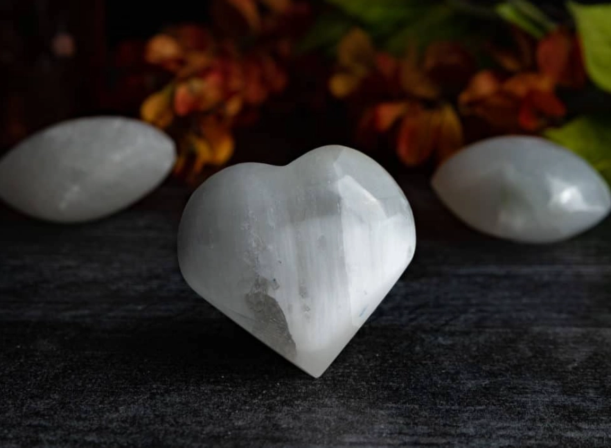 selenite crystal uses