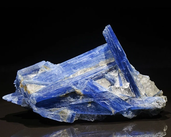 Why is blue kyanite so expensive?