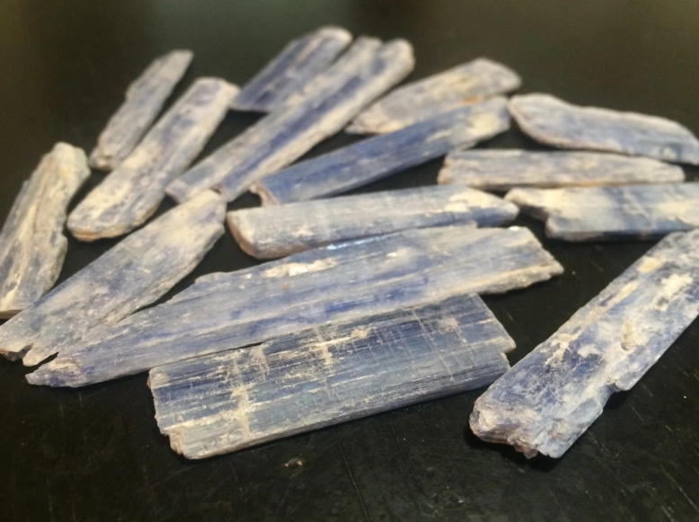 raw blue crystals
