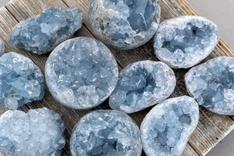 blue crystal meaning