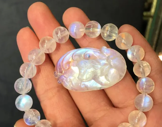 moonstone contraindications