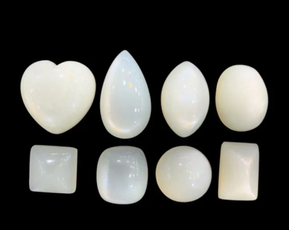 what is moonstone good for