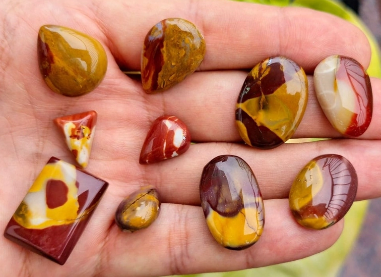 Mookaite Jasper grounding