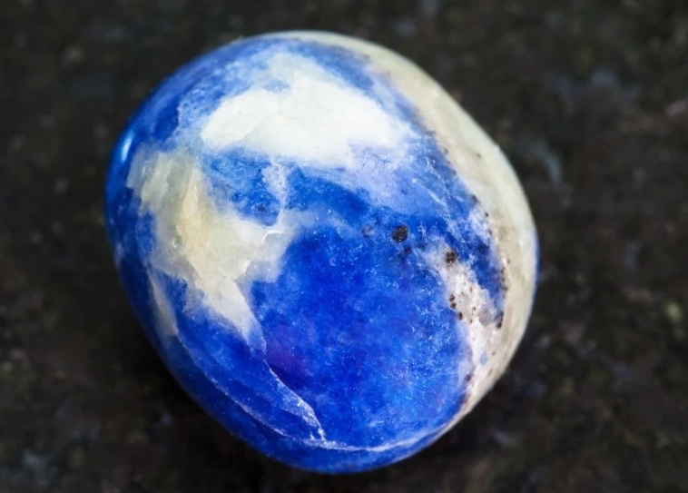 sodalite healing properties