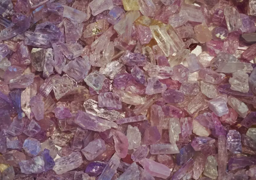 kunzite color chart