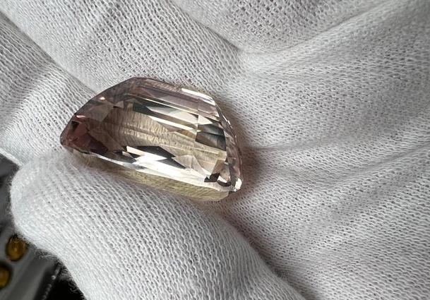 vivid kunzite